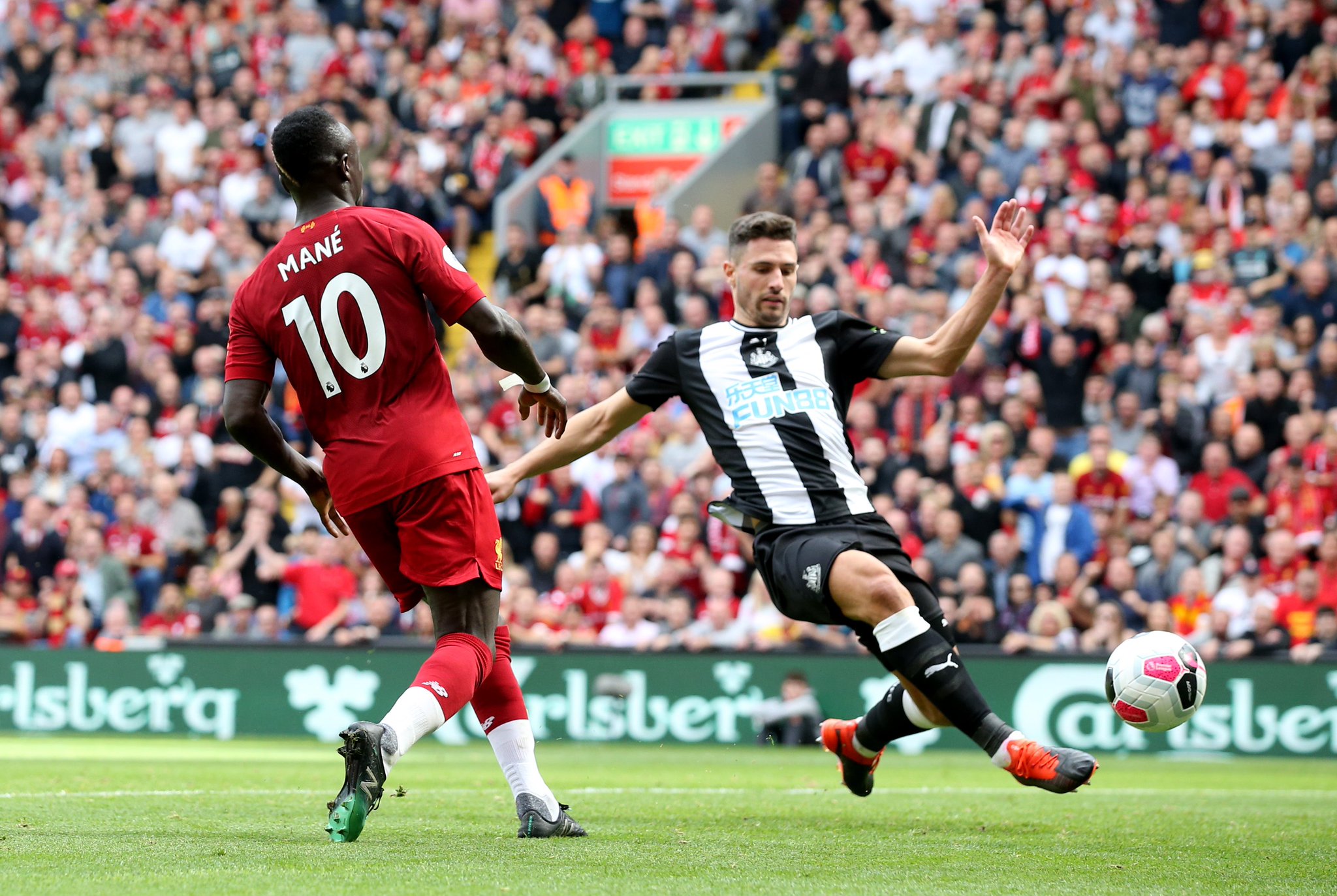 队竞相追逐 队竞相追逐