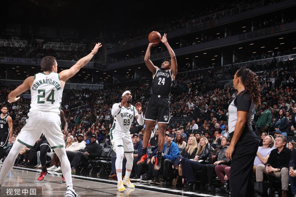 他在场上场 他在场上场